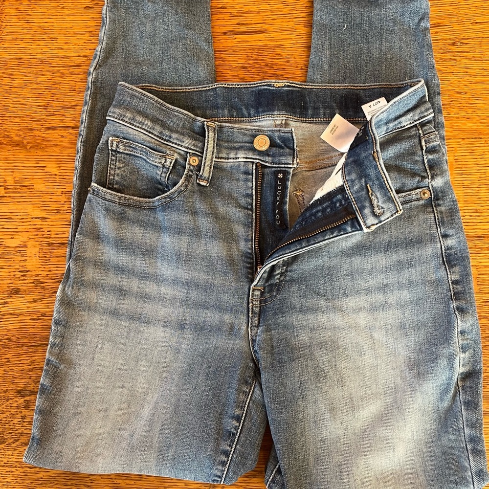 Lucky brand, high rise skinny Bridget size 4/27